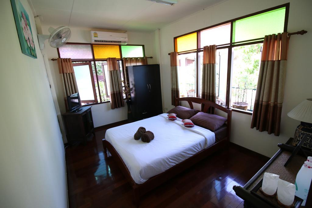 Absolute House Albergue Chiang Mai Habitación foto